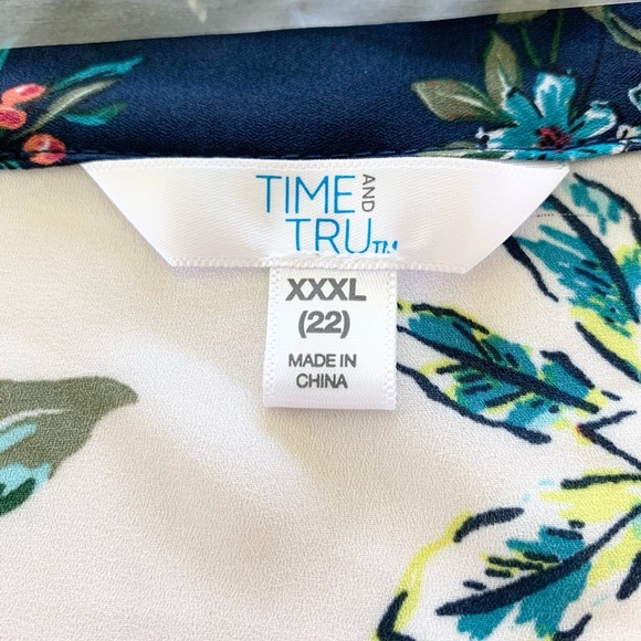 Time and Tru Safari Floral Coverup - Picture 7 of 7